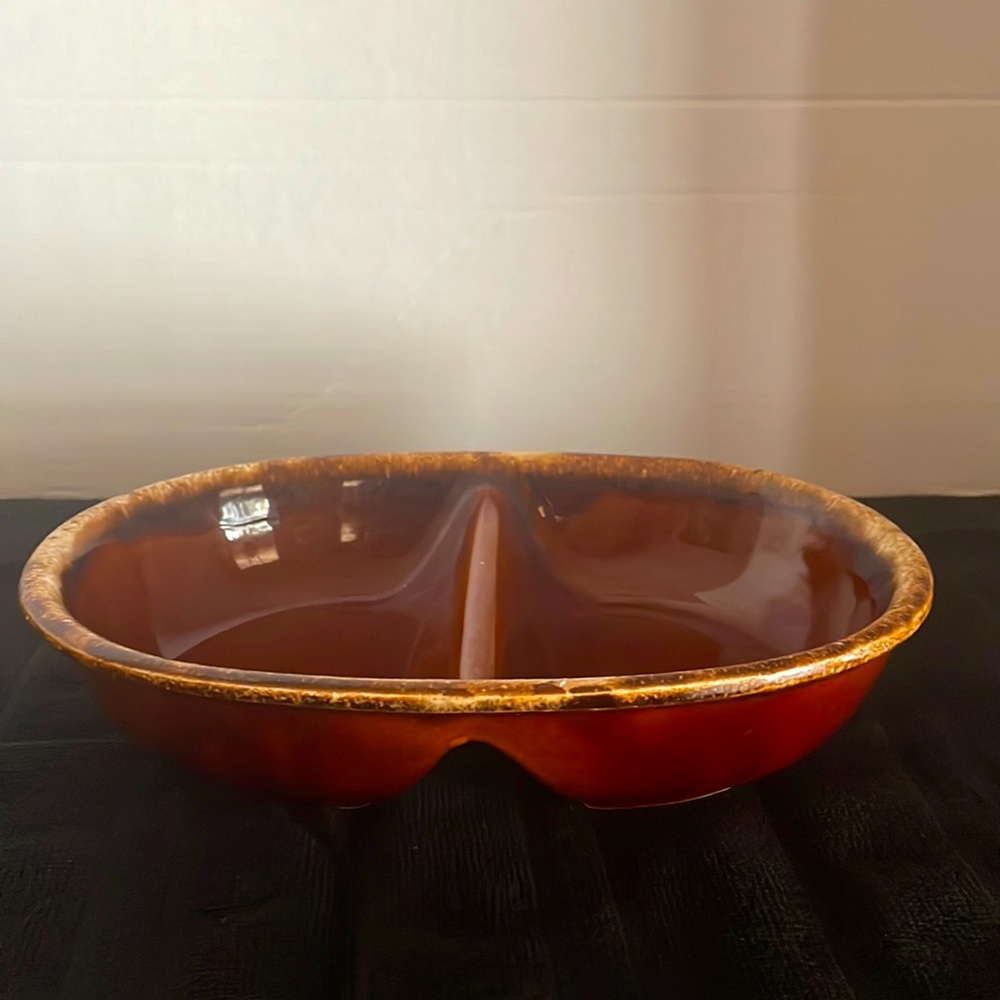 Hull Oval Divided Bowl‎ Brown Drip Pottery 
Stoneware Divided Dish